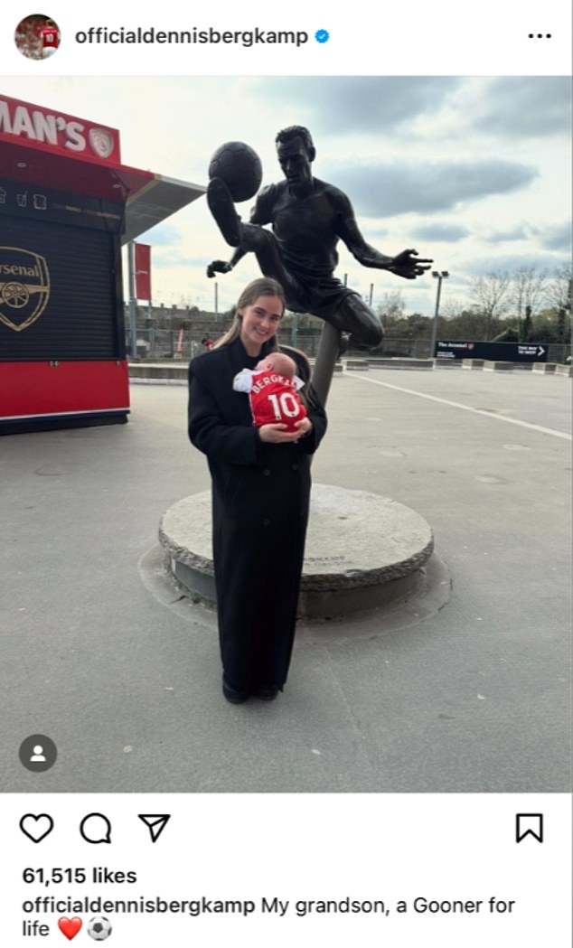 Van de Beek's new born has been branded a Gooner by his Arsenal legend grandfather