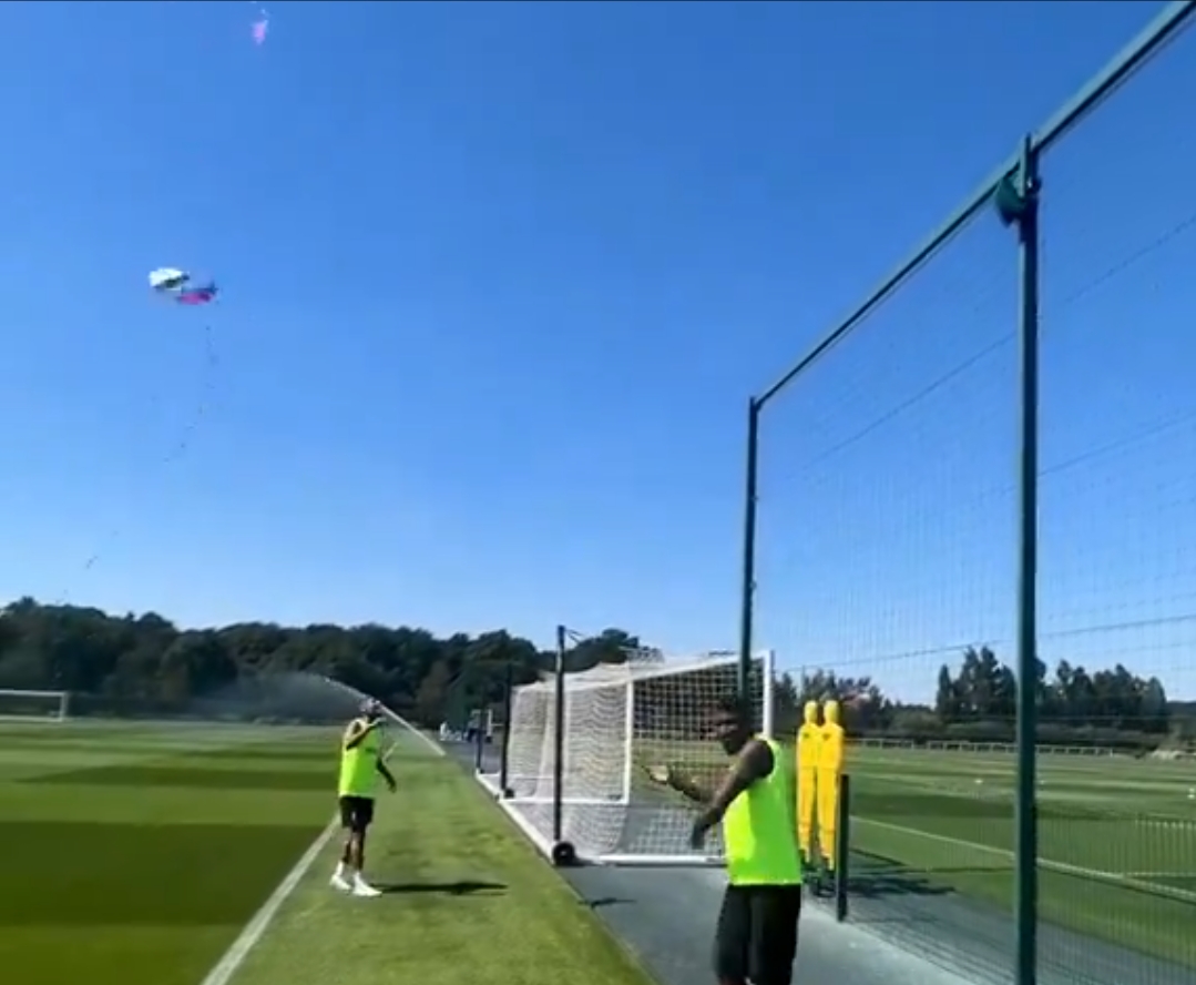 Tottenham Players fly kites in training